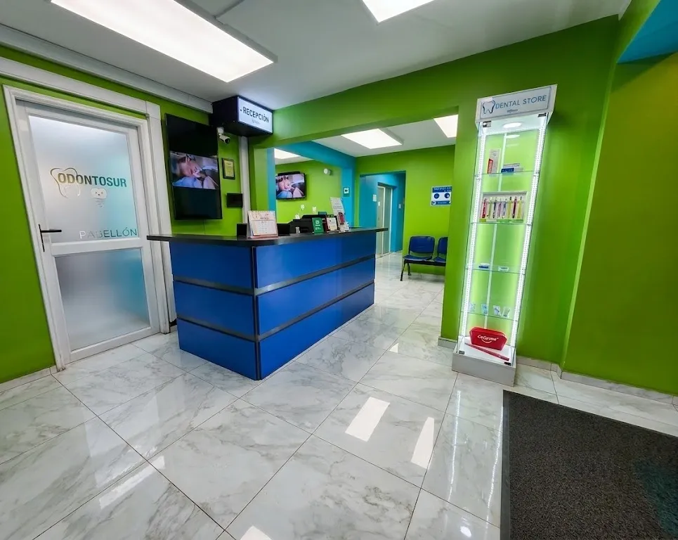 Interior del Centro Odontológico OdontoSur en Valdivia